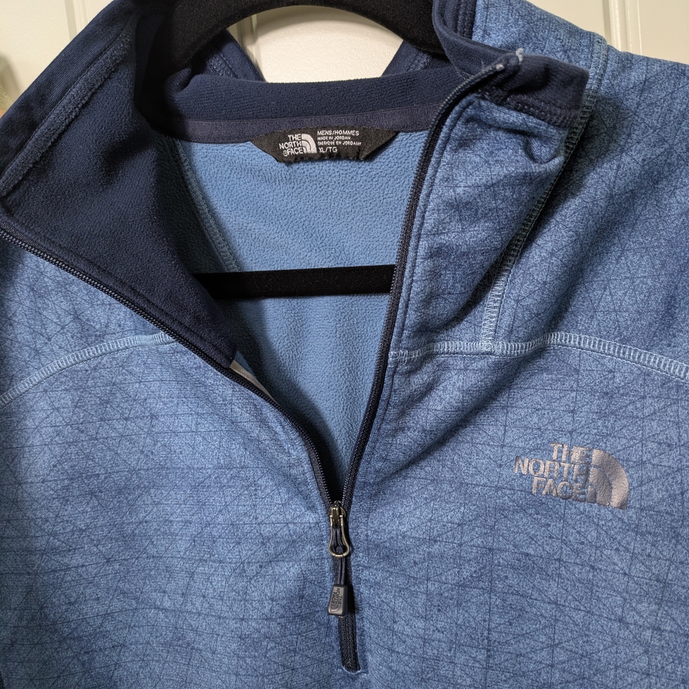 The North Face Navy/Light Blu Patterned Colorway Pullover Warm Camping Winter - Picture 8 of 16